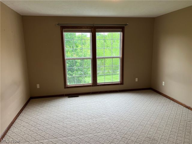 9338 Towpath Trail, Seville, OH 44273