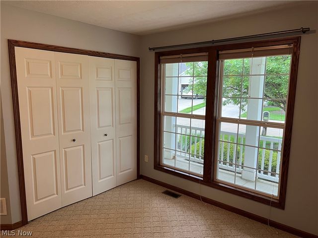 9338 Towpath Trail, Seville, OH 44273