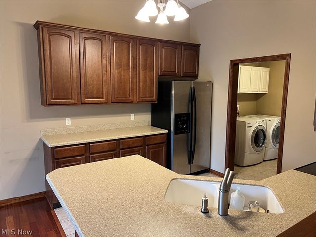 9338 Towpath Trail, Seville, OH 44273