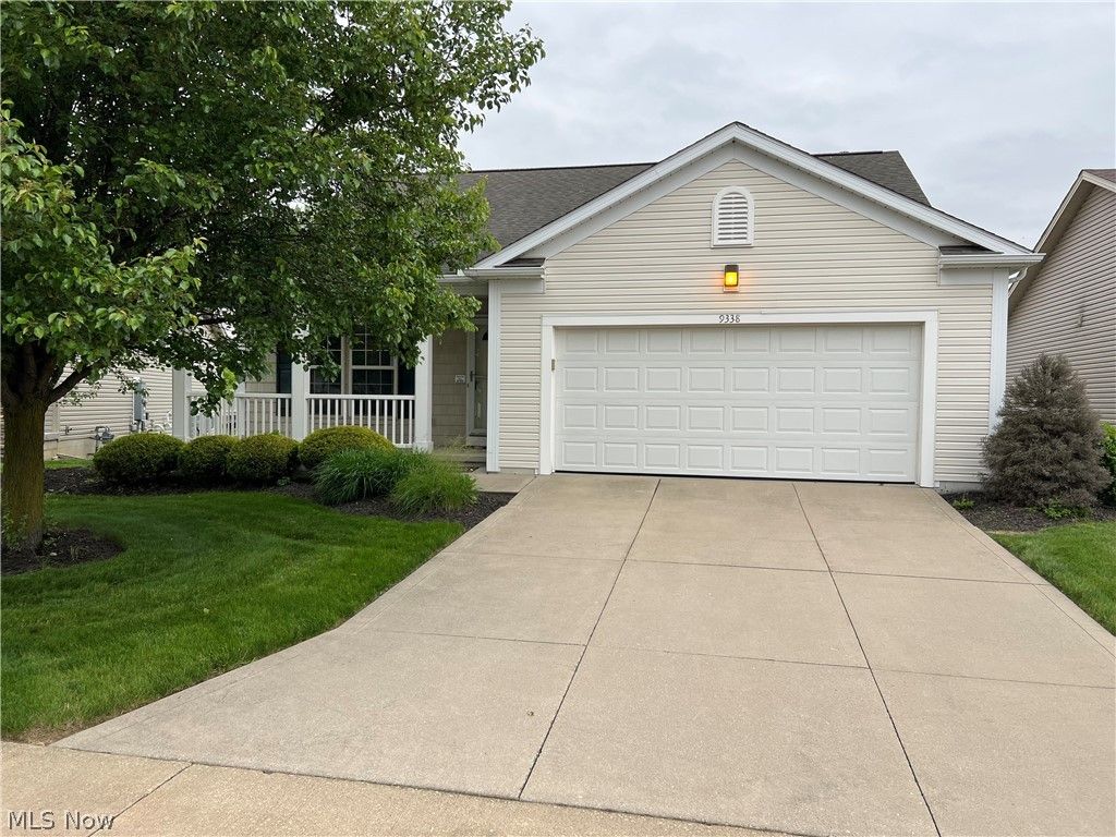 9338 Towpath Trail, Seville, OH 44273