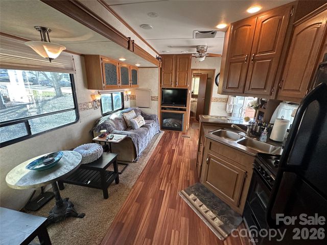 125 Cardinal Avenue, New London, NC 28127