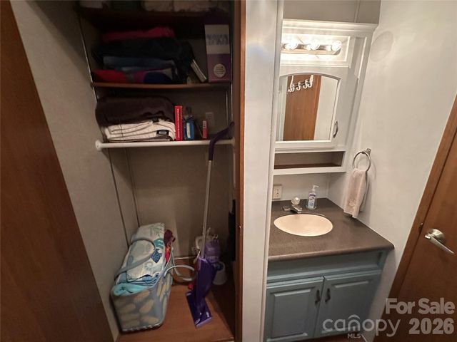 125 Cardinal Avenue, New London, NC 28127