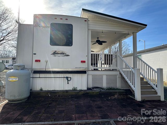 125 Cardinal Avenue, New London, NC 28127