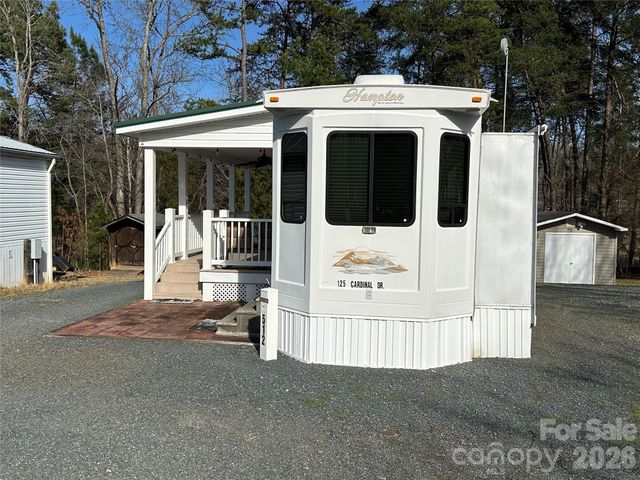 125 Cardinal Avenue, New London, NC 28127