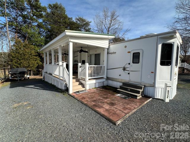 125 Cardinal Avenue, New London, NC 28127