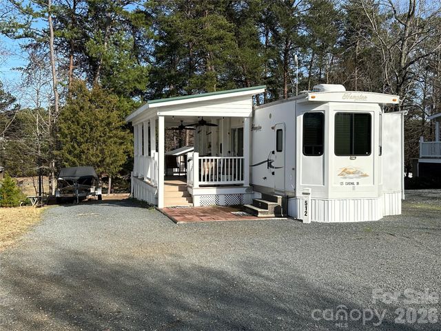 125 Cardinal Avenue, New London, NC 28127