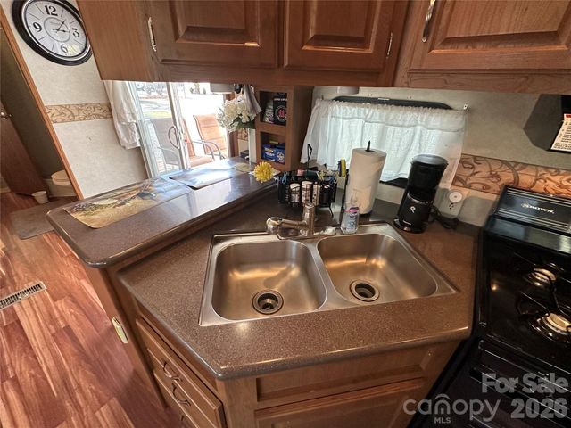 125 Cardinal Avenue, New London, NC 28127