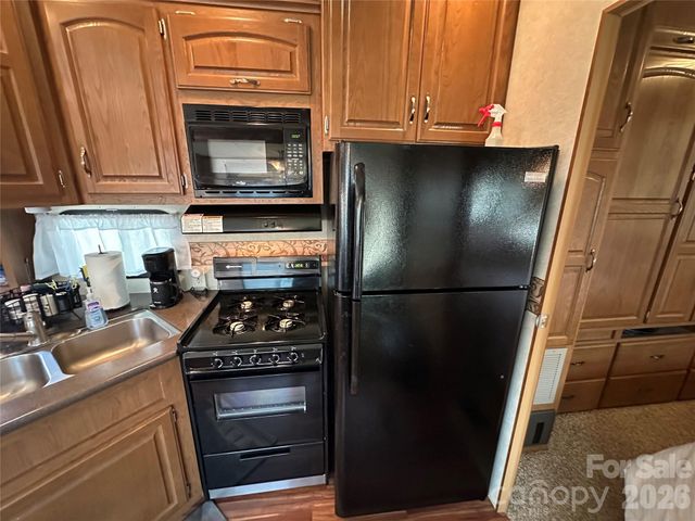 125 Cardinal Avenue, New London, NC 28127