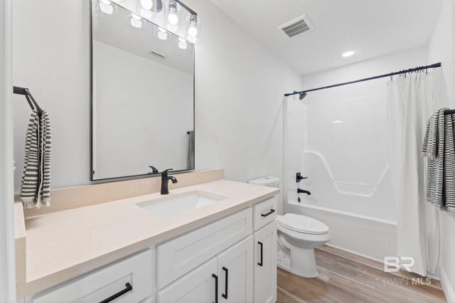 5395 E Perdido Avenue, Orange Beach, AL 36561