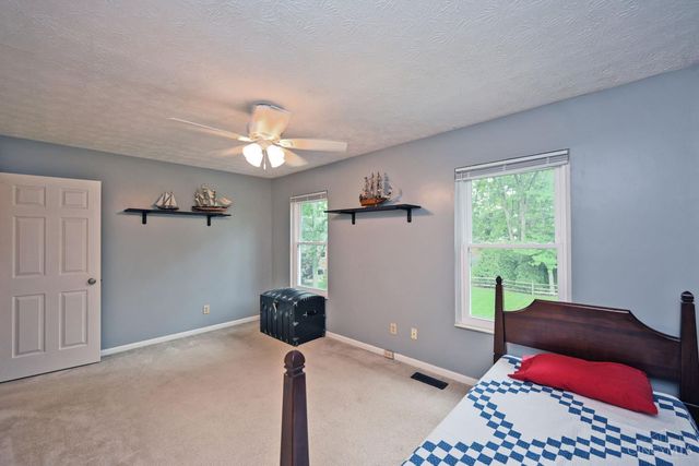 956 Eight Mile Road, Anderson Twp, OH 45255