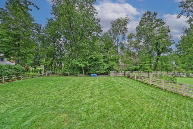 956 Eight Mile Road, Anderson Twp, OH 45255