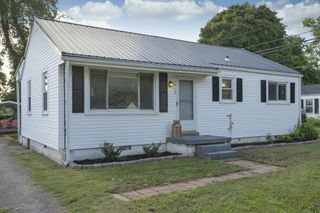 1912 Paul Dr, Columbia, TN 38401
