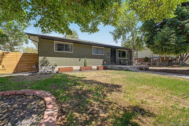 5050 S Linden Drive, Englewood, CO 80110