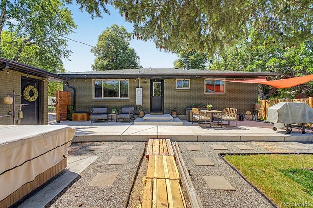 5050 S Linden Drive, Englewood, CO 80110
