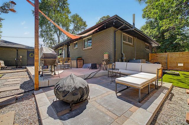 5050 S Linden Drive, Englewood, CO 80110