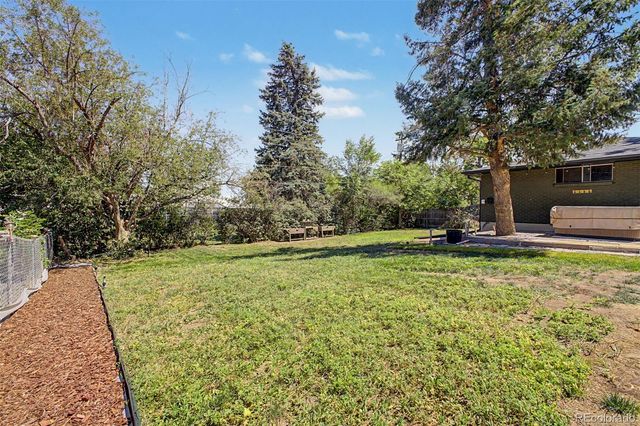 5050 S Linden Drive, Englewood, CO 80110