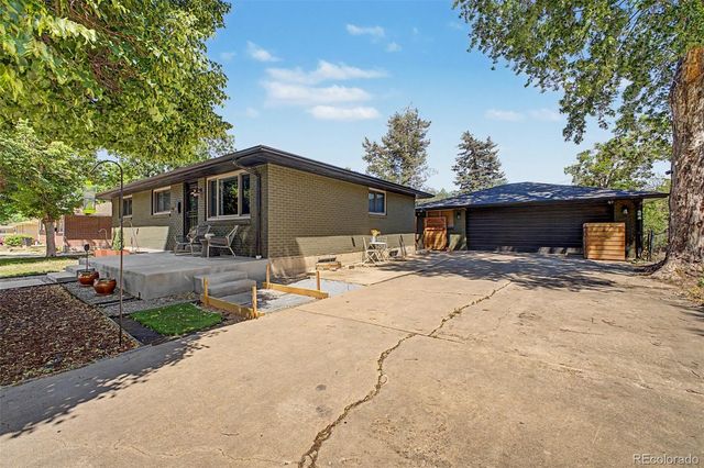 5050 S Linden Drive, Englewood, CO 80110