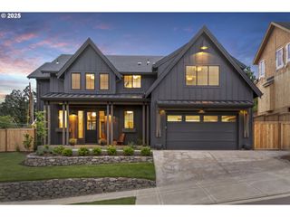 16100 Serres Farms Way 50, Oregon City, OR 97045