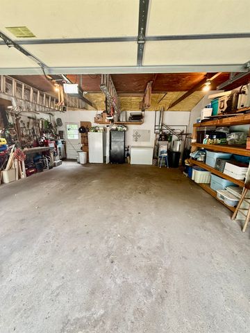 311 Devon Drive, St Louis, MI 48880
