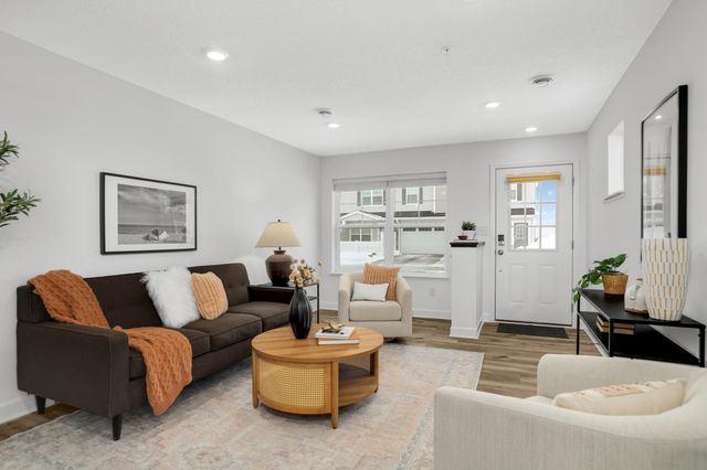 14925 Archdale Lane, Rosemount, MN 55068