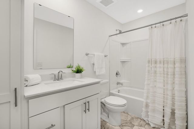 14925 Archdale Lane, Rosemount, MN 55068