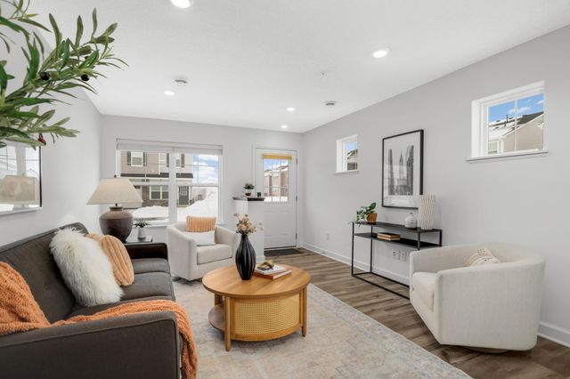 14925 Archdale Lane, Rosemount, MN 55068