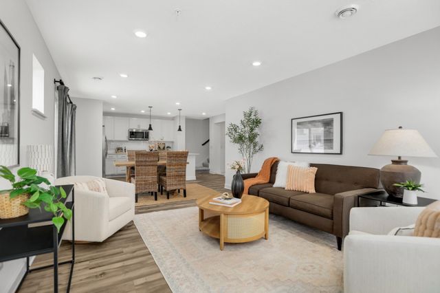 14925 Archdale Lane, Rosemount, MN 55068