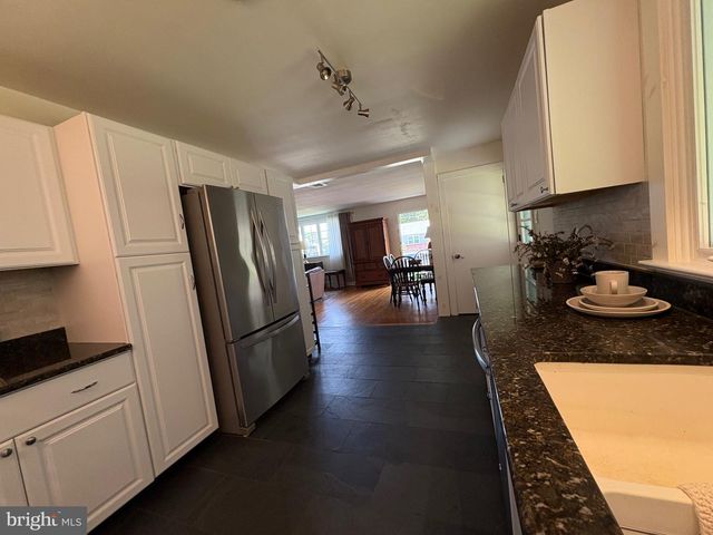 135 QUEEN AVE, Pennsville, NJ 08070