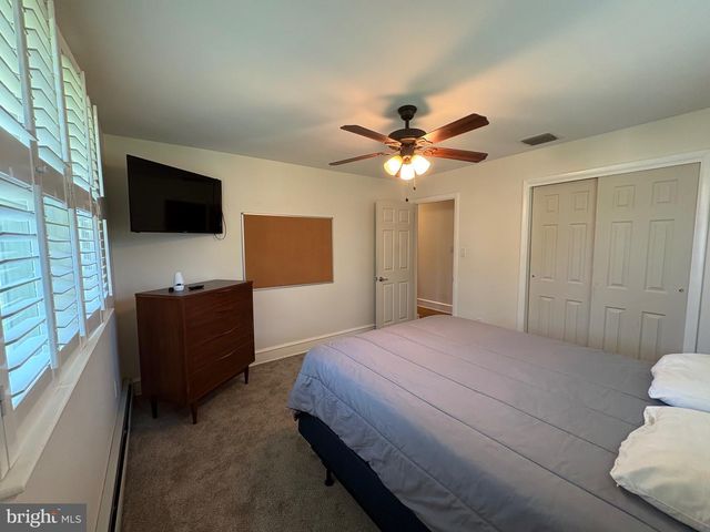 135 QUEEN AVE, Pennsville, NJ 08070