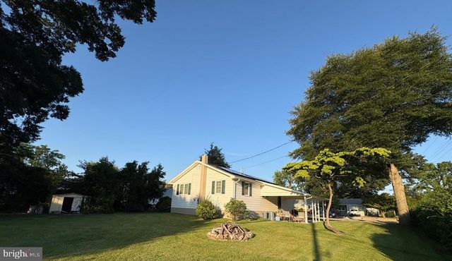 135 QUEEN AVE, Pennsville, NJ 08070