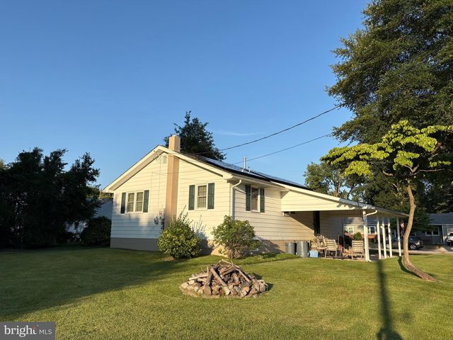 135 QUEEN AVE, Pennsville, NJ 08070