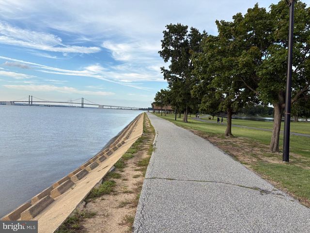 135 QUEEN AVE, Pennsville, NJ 08070