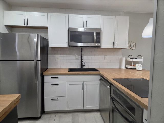 2850 N POWERS DRIVE 83, Orlando, FL 32818
