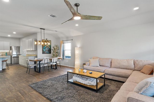 6021 Roderick DR, Austin, TX 78724