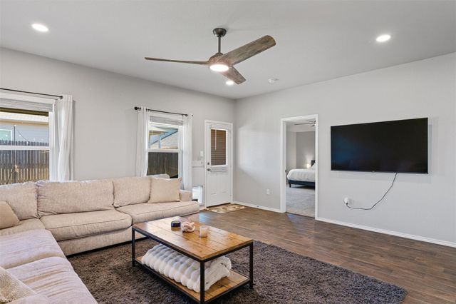 6021 Roderick DR, Austin, TX 78724