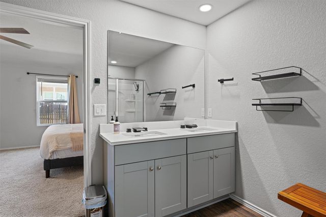 6021 Roderick DR, Austin, TX 78724