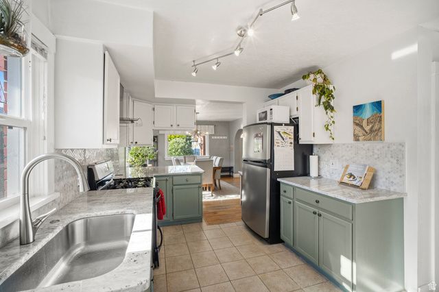 235 E DOWNINGTON AVE, Salt Lake City, UT 84115