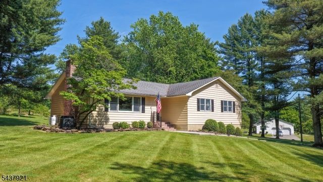130 Cherryville Hollow Rd, Raritan Twp., NJ 08822