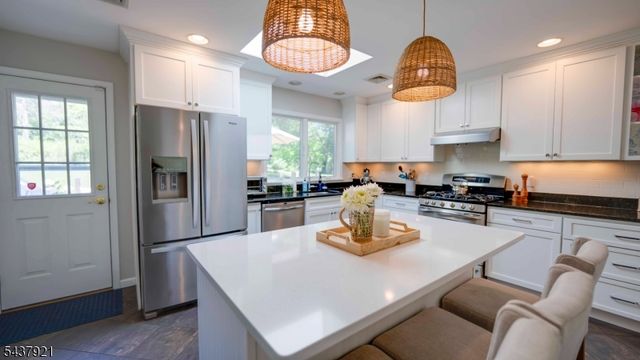 130 Cherryville Hollow Rd, Raritan Twp., NJ 08822