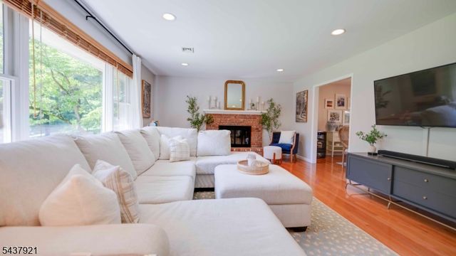 130 Cherryville Hollow Rd, Raritan Twp., NJ 08822