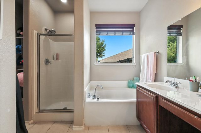 1925 Fountain Spray Drive, Wylie, TX 75098