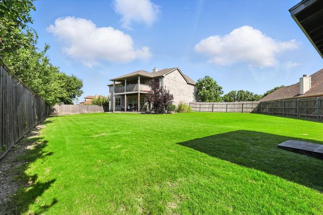 1925 Fountain Spray Drive, Wylie, TX 75098