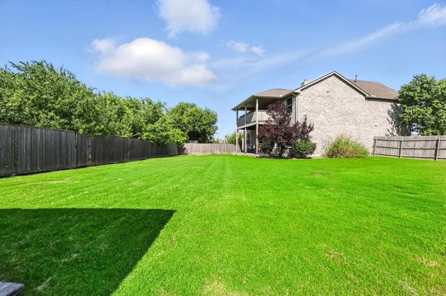1925 Fountain Spray Drive, Wylie, TX 75098