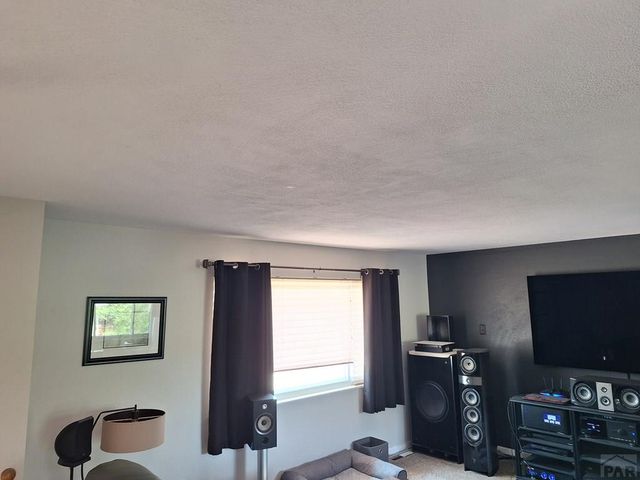 26 Sierra Dr, La Junta, CO 81050