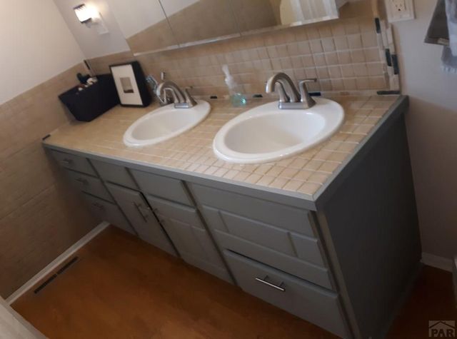 26 Sierra Dr, La Junta, CO 81050