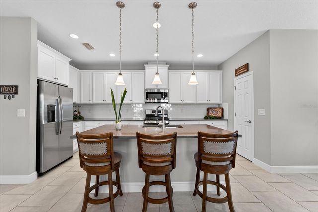 5427 SILVER SUN DRIVE, Apollo Beach, FL 33572