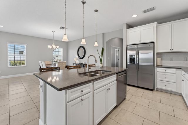 5427 SILVER SUN DRIVE, Apollo Beach, FL 33572