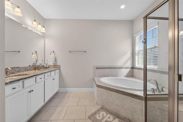 5427 SILVER SUN DRIVE, Apollo Beach, FL 33572