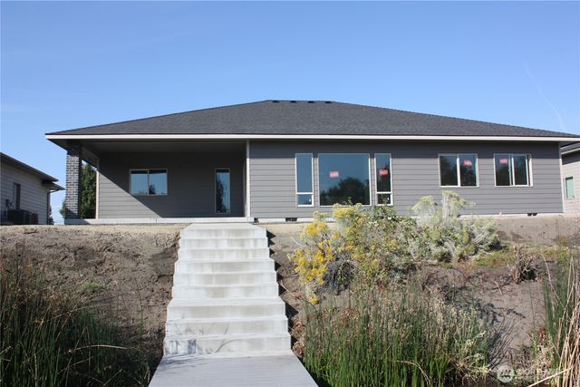 3493 Blue Heron Lane, Moses Lake, WA 98837
