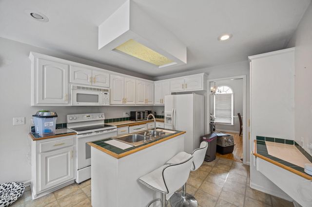 3813 Long Meadow Drive, Mebane, NC 27302